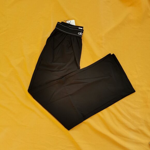 Alo Yoga Black Suit Up Trousers Size M - Stylish Wide-Leg Pants - Picture 4 of 5